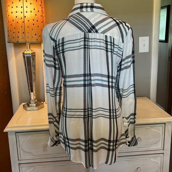 Rails Button Down - Picture 3 of 9